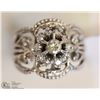 Image 1 : #10: 14KT WHITE GOLD DIAMOND RING