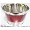 Image 1 : HUGE METAL BEER TUB WITH CRANBERRY TRIM