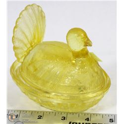 VINTAGE HEN IN A NEST DISH