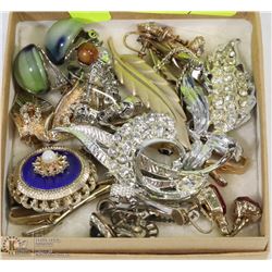 ESTATE TIE CLIP AND JEWELLERY COLLECTION