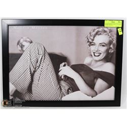 BLACK |& WHITE MARILYN MONROE OFF SET 18"X13.5"