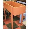 Image 1 : PAINTED RAISED FLOWER BED PLANTER /SAND BOX