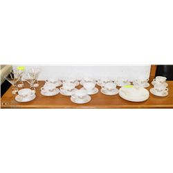 FEDERAL HEATPROOF DISHWARE SOLD WITH 4 WINE