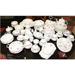 100+ ROYAL ALBERT "TRANQUILITY" CHINA SET INCL