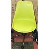 Image 1 : NEW ADJUSTABLE GREEN OFFICE CHAIR ON WHEELS