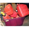 Image 1 : TOTE OF JERRY CANS