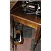 Image 4 : SINGER SEWING MACHINE WITH CASE AND STAND