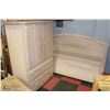 Image 1 : WHITE PINE QUEEN BED FRAME WITH MATCHING ARMOIRE