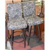 Image 1 : 2 SWIVEL BAR HEIGHT GREY AND BLUE CHAIRS