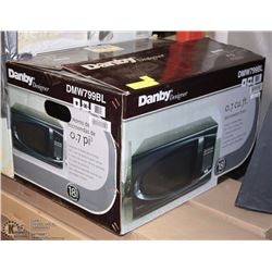 NEW DANBY DESIGNER 0.7 CU FT MICROWAVE