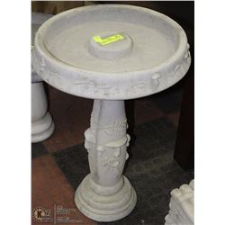 CONCRETE 2 PIECE BIRDBATH 15"X15" HIGH
