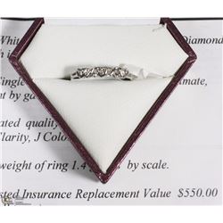 10KT WHITE GOLD HEART DESIGNED DIAMOND RING