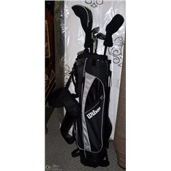 KIDS WILSON GOLF BAG WITH CLUBS
