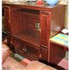 Image 1 : WOOD TONE TV ENTERTAINMENT STAND