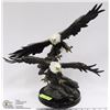 Image 1 : CANADIAN WILDERNESS 2 EAGLE STATUE ON PLATFORM
