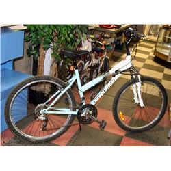 REVOLUTION LADIES BIKE 26"