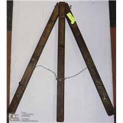 WOOD TABLE TOP ART EASEL