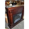 Image 2 : ELECTRIC FIREPLACE INSERT WITH MANTLE