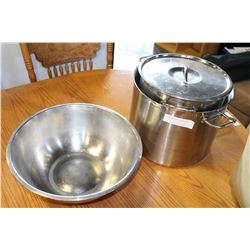 LOT OF ASSORTED COOKING POTS