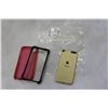 Image 2 : GOLD IPOD TOUCH A1574 WITH 2 CASES