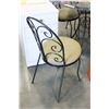 Image 2 : ROD IRON PATIO TABLE WITH GLASS TOP AND 4 CHAIRS