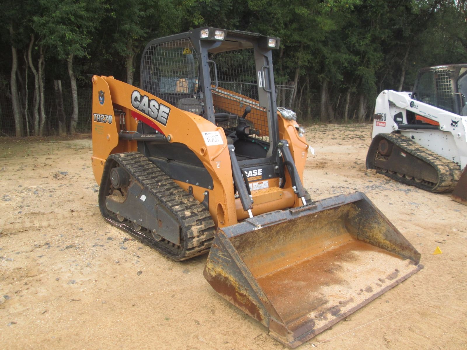 2015 CASE TR270 SKID STEER LOADER, VIN/SNTFM00576 CRAWLER, GP BUCKET