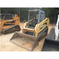 2003 GEHL CTL60 SKID STEER LOADER, VIN/SN:213011980 - CRAWLER, GP BUCKET, CANOPY, METER READING 4,65
