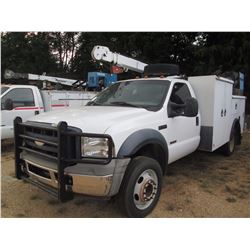 2006 FORD F550 SERVICE TRUCK, VIN/SN:1FDAF56PX6EA86333 - S/A, POWER STROKE DIESEL ENGINE, A/T, SERVI