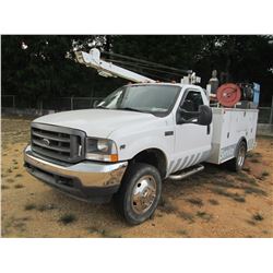 2003 FORD F450 SERVICE TRUCK, VIN/SN:1FDXF46S33EA37950 - FORD V10 GAS ENGINE, 5 SPD TRANS, AUTO CRAN