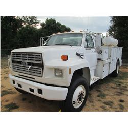 1994 FORD F800 SERVICE TRUCK, VIN/SN:1FDXK84E2RVA23417 - S/A, FORD DIESEL ENG, 6 SPD TRANS, IMT SERV