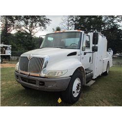 2007 INTERNATIONAL 4300 FUEL & LUBE TRUCK, VIN/SN:1HTMMAAN37H463545 - S/A, INTL DIESEL ENG, A/T, 6 P