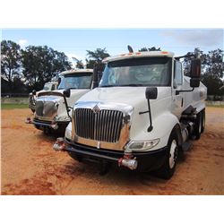2006 INTERNATIONAL 8600 WATER TRUCK, VIN/SN:1HSHXAHR06J353260 - T/A, IHC DIESEL ENGINE, 10 SPD TRANS