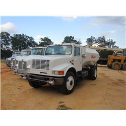 1993 INTERNATIONAL 4900 WATER TRUCK, VIN/SN:1HTSDPNNDPH512037 - 7.6L ENGINE, 7 SPD TRANS, IN CAB CON