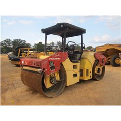 DYNAPAC CC424HF ROLLER, VIN/SN:384500048 - TANDEM, VIBRATORY, 51" SMOOTH DRUMS, WATER SYSTEM, ROLL B