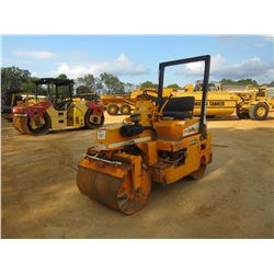 2004 LEEBOY 400 ASPHALT ROLLER, VIN/SN:42627 - VIBRATORY, TANDEM, 39" SMOOTH DRUMS, WATER SYSTEM, RO