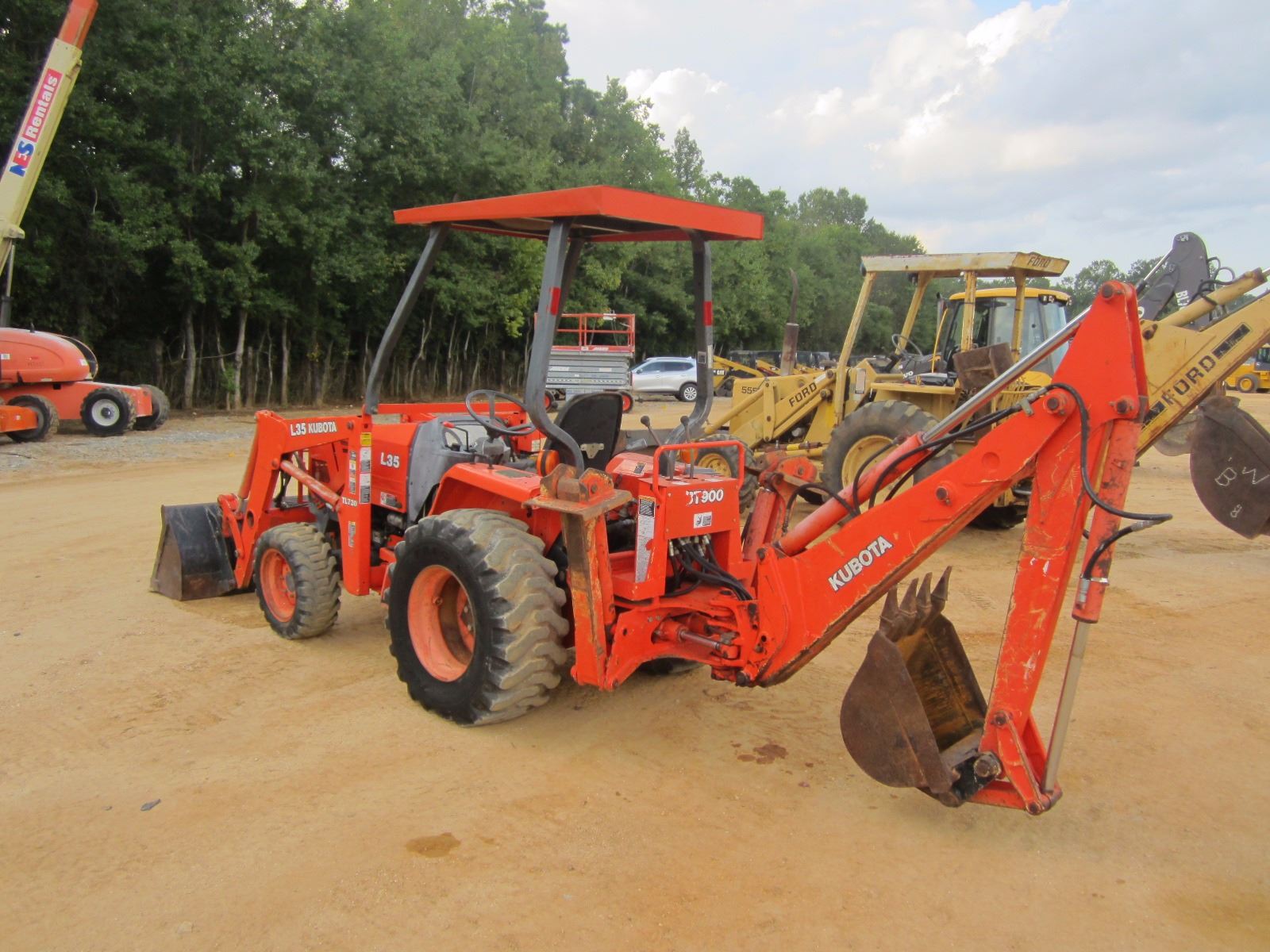 2005 KUBOTA L35 LOADER BACKHOE, VIN/SN74091 GP BUCKET, 17" HOE