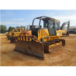 2013 JOHN DEERE 700K LGP CRAWLER TRACTOR, VIN/SN:236943 - 6 WAY BLADE, REAR WINCH, ECAB W/AIR, SWEEP