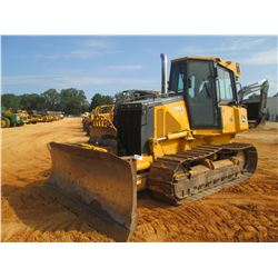 JOHN DEERE 700J XLT CRAWLER TRACTOR, VIN/SN:123366 - 6 WAY BLADE, ECAB W/AIR, METER READING 7,721 HO