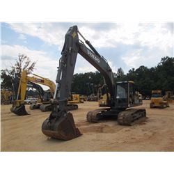 2013 VOLVO EC220DL HYDRAULIC EXCAVATOR, VIN/SN:K00210301 - 11'6" STICK, 42" BUCKET, REAR CAMERA, ECA