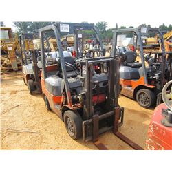 TOYOTA FORKLIFT, - LG GAS, SINGLE STAG, ROLL BAR