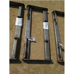 SKID STEER ATTACH FRAME