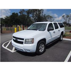 2008 CHEVROLET SUBURBAN K-1500 VIN/SN:3GNFK16308G295000 - V8 GAS, A/T, P/B, P/S, A/C, 3TH ROW SEAT, 