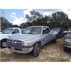 1999 DODGE RAM 3500 DUALLY PICKUP, VIN/SN:1B7MC3364XJ527067 - CUMMINS TURBO DIESEL ENGINE, A/T, EXTE