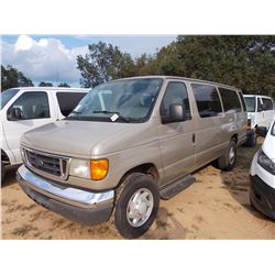 2007 FORD E350 PASSENGER VAN, VIN/SN:1FBSS31L77DA94754 - V8 GAS ENGINE, A/T, 13 PASSENGER, ODOMETER 