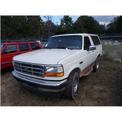 1995 FORD BRONCO, VIN/SN:1FMEU15H3SLA42674 - EDDIE BAUER EDITION, 4X4, 5.8L GAS ENG, A/T