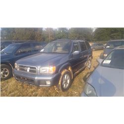 2000 NISSAN PATHFINDER, VIN/SN:JN8AR07Y4YW426244 - 4X4, V6 GAS ENG, A/T, ODOMETER READING 235,186 MI