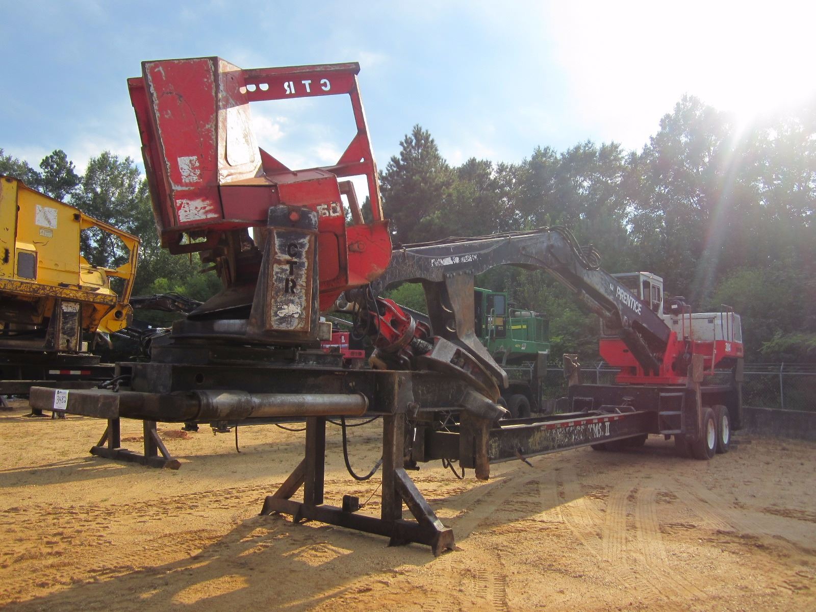 Prentice 384 PRENTICE 384 LOG LOADER, VIN/SN:PR57986 CUMMINS ENG, ECAB, CTR 450 ...