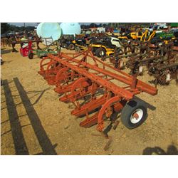 4 ROW CULTIVATOR