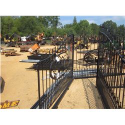 M16' IRON GATE, DEER SCENE W /POST