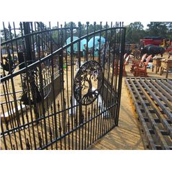 16' TREE OF LIKE SCENE METAL GATE W/ POST